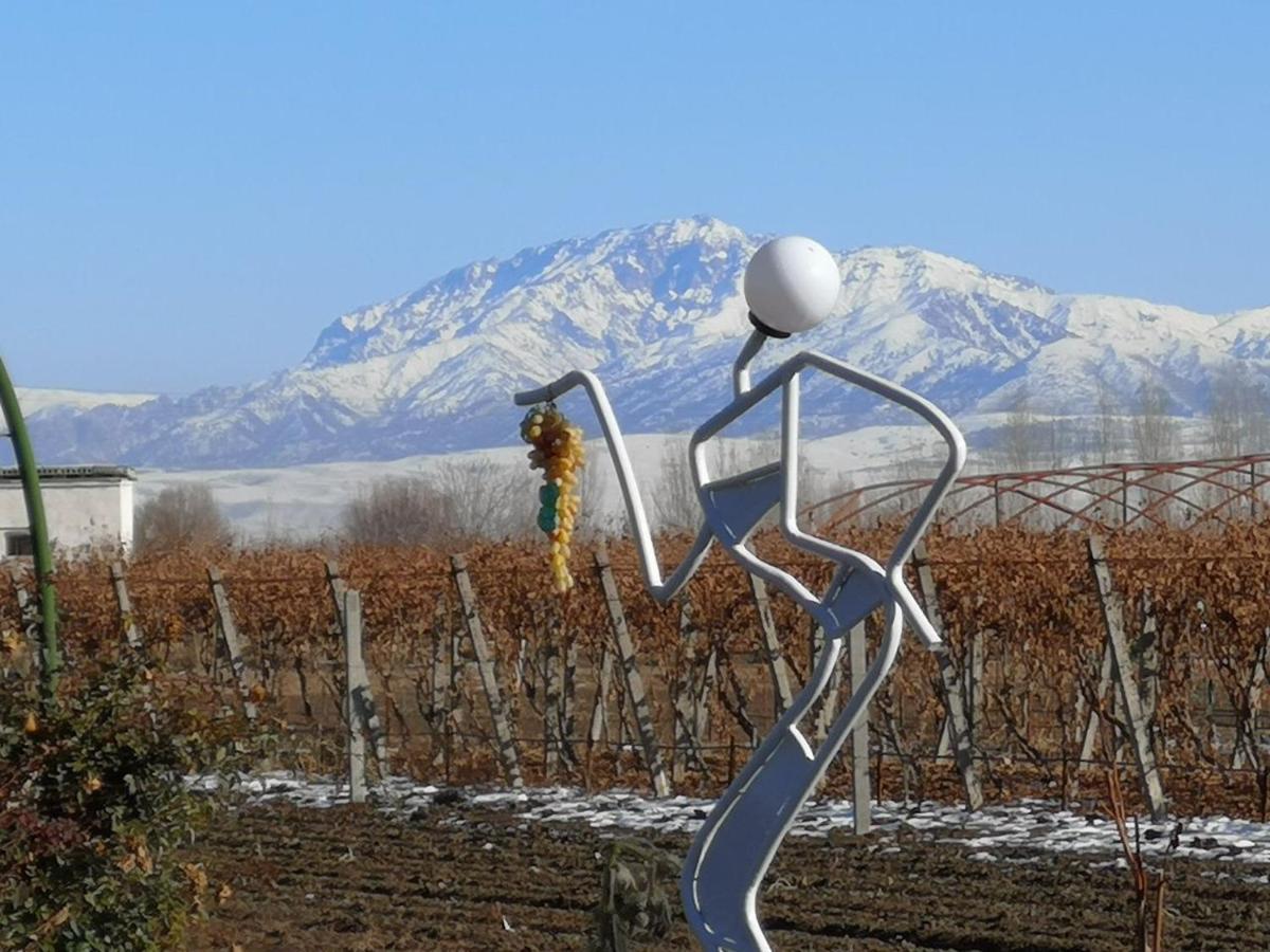 Uzumfermer Hotel & Winery Tashkent Exterior photo